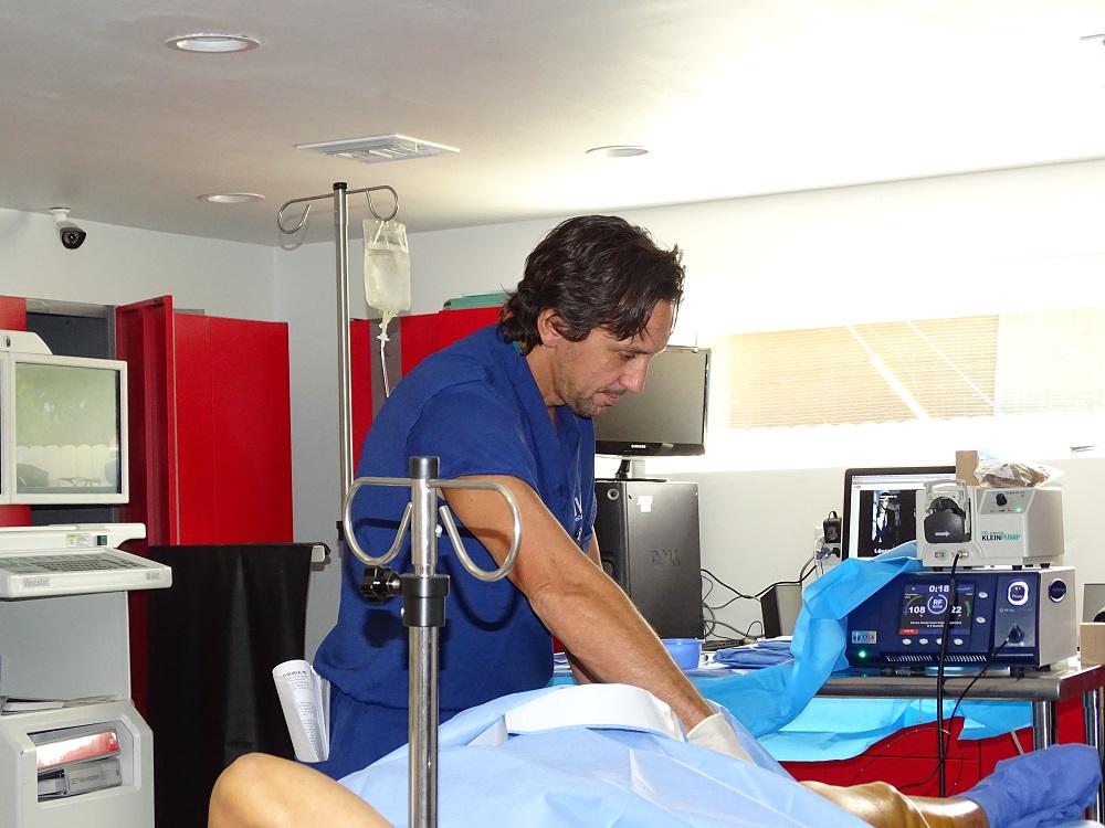 Why wouldn’t you trust a vein specialist with over 15 years of experience? Call our office today: 305.822.0068