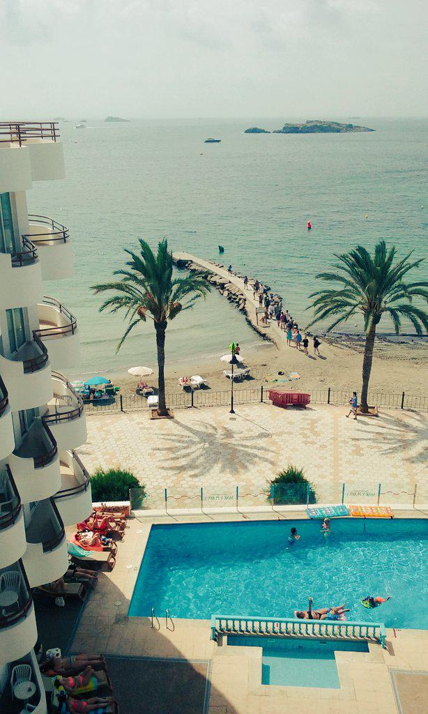 panalopatt's tweet photo. Que pena no tener estas vistas al despertar @maysmile101 @silmarna #ibizanosvemospronto #medaislavida #regeneration http://t.co/qogltaDKNw