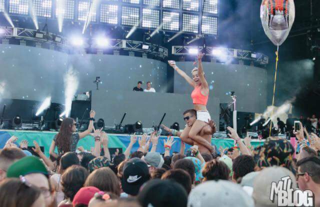 OllieSubtil's tweet image. #Sick #3Levels #ILoveMyDouchebags #SquadGoals @Blasterjaxx @ilesoniq @MontrealRavers @mtlblog 🙌🙌🙌