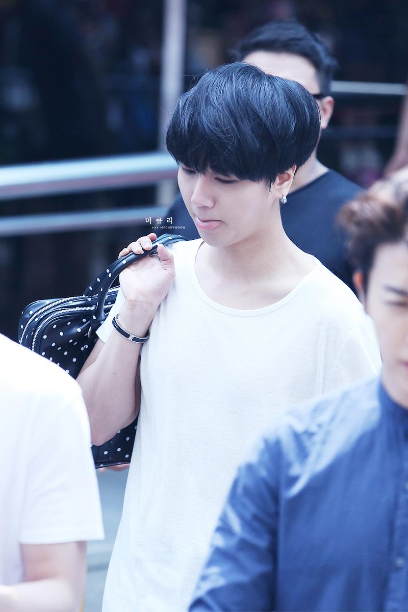 hoonbaeys's tweet photo. RT mercurywoon 150807 KBS 중간외출 HD 6P #Yesung #KIMJONGWOON #예성 #김종운 Please do not edit, crop or remove logo http://t.co/4ilyqLAKog