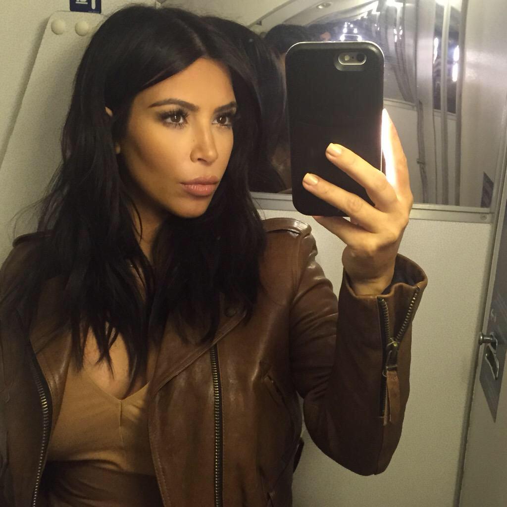 rtyoureparents's tweet photo. Kim Kardashian http://t.co/nxRExjiif7