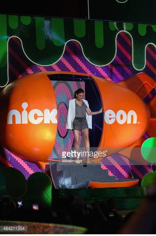 soypinkteam's tweet photo. FOTO 14: @soypaulinagoto en los #KCAMexico2015 #PaulinaGotoActrizFavorita http://t.co/Asoqk8Pp7O