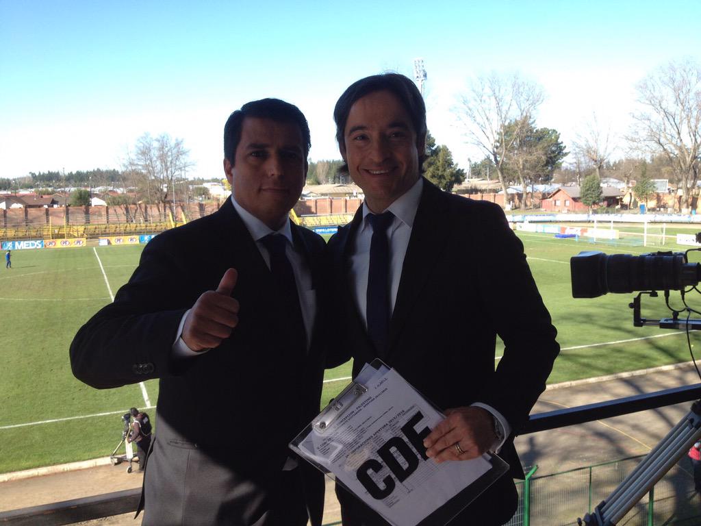 ialvarezv_ivn's tweet photo. Feliz por mi debut comentando en Primera A, gracias @JMunozrelator por el apoyo en el partido de hoy. http://t.co/LFgyEhv2iR