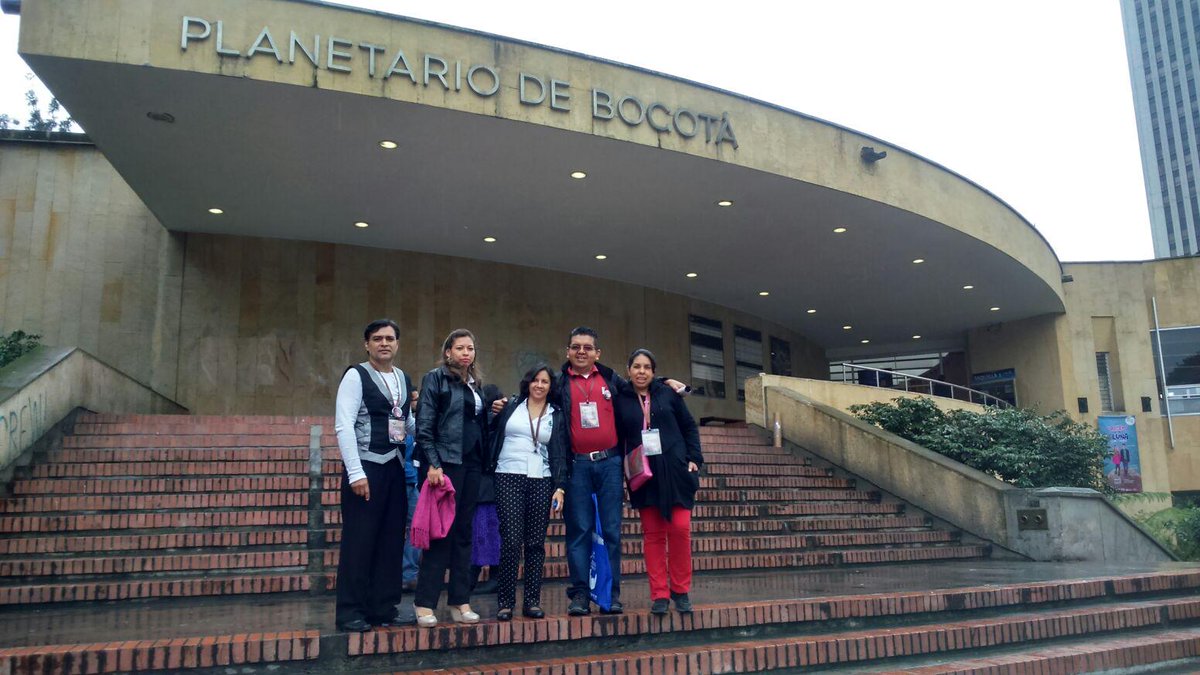 AstroASAFI's tweet photo. ASAFI presente en el XVI Encuentro Nacional de #Astronomía #RAC2015 celebrado en #Bogotá. @RedAstroCol http://t.co/C99tNnqoBz