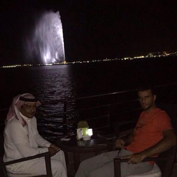 Aljou2's tweet photo. ناوين على ناقه ثانيه بس هالمره على حساب من 😉
@omaralsomah @Nawaf_bin_assai http://t.co/oGLrxbpivy