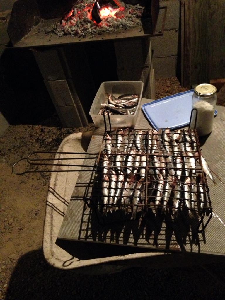 jjavisb's tweet photo. Nada mejor que una sardinada veraniega 😎 @sonia_uf @MarBouzo @pecala71 http://t.co/krnj2zGMd0