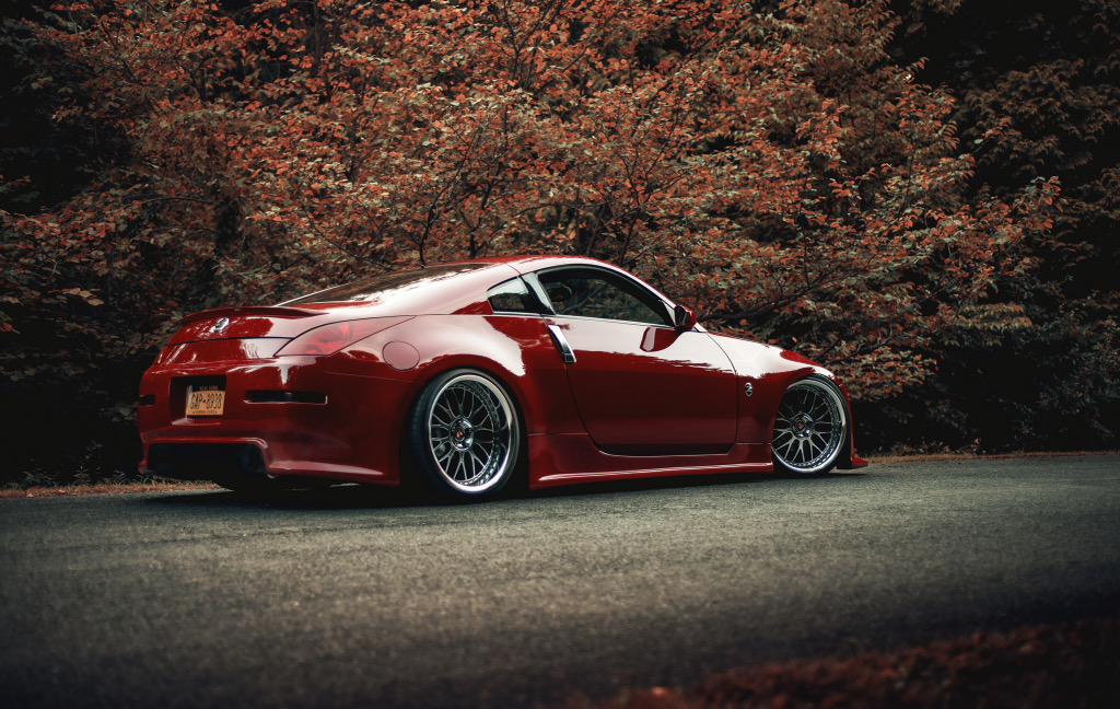 WowThatAutoTM's tweet photo. 350z! 👌🏼 #StunningStance http://t.co/g2xiWaMWAv