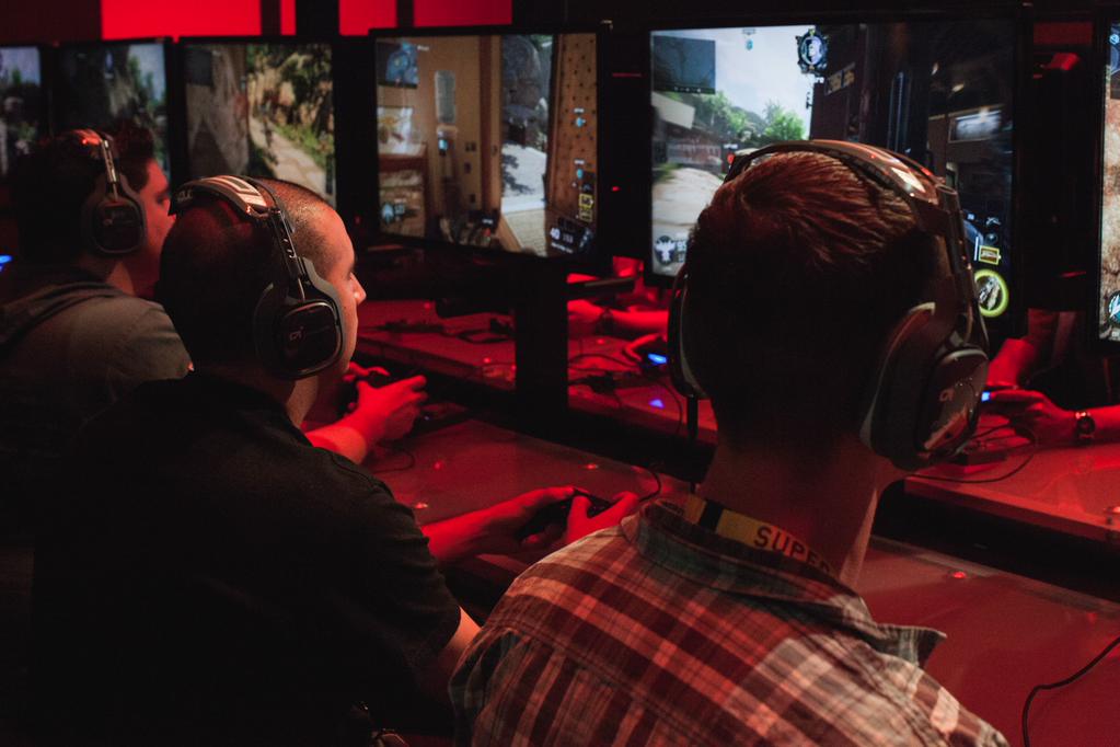 ASTROGaming's tweet photo. Watch our #BlackOps3 Beta stream on 8/19 @ 9am PT ft. @LEGIQN, special announcements &amp; prizes! http://t.co/46nJ6CjXTP http://t.co/vn1VWW3c8D