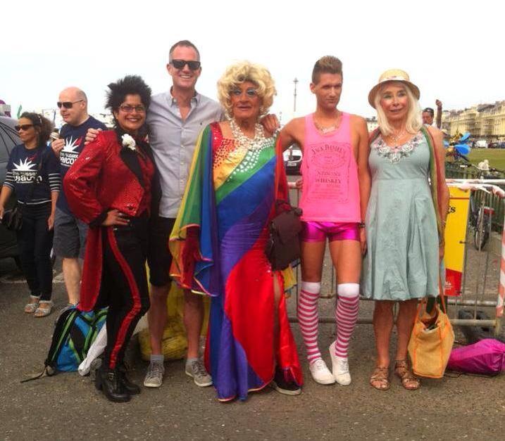 DGogo_Campaign's tweet photo. ONE BIG HAPPY FAMILY! ❤️💛💚💙💜 
#LGBTQIA http://t.co/SV3i9qYILk