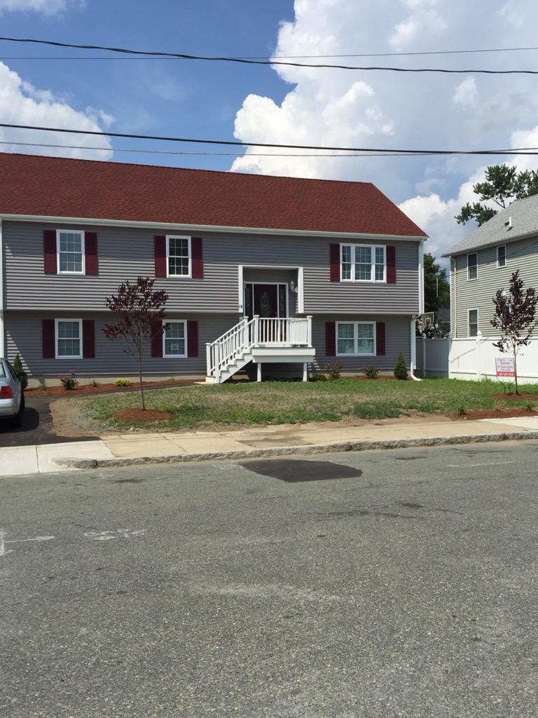 PierreConstruct's tweet image. 15 Intervale St, Brockton Ma #BuildingBrockton #BuildItBeautiful #Construction #NewConstruction #GroundUp #WorkHard 🔨