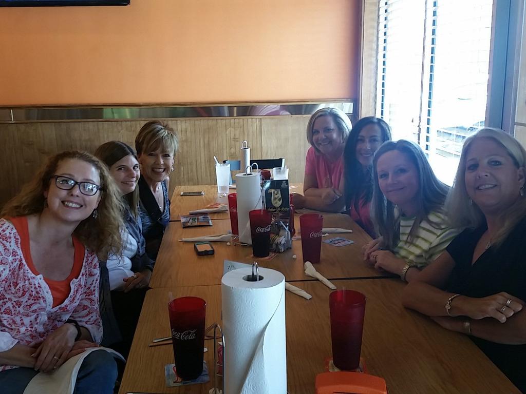 dljoest's tweet photo. #harmonowl #plunkett_Andy # MDR
The crew is back! !! http://t.co/o2i9RCdfr9
