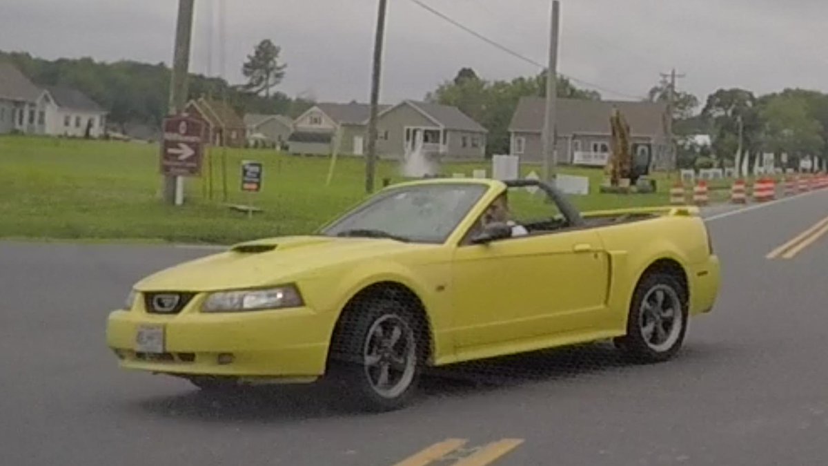 davemchugh's tweet image. Caught on camera! Ignoring stop sign nearly causes accident: bit.ly/1TPlQop #DrivingInsanity #baddrivers