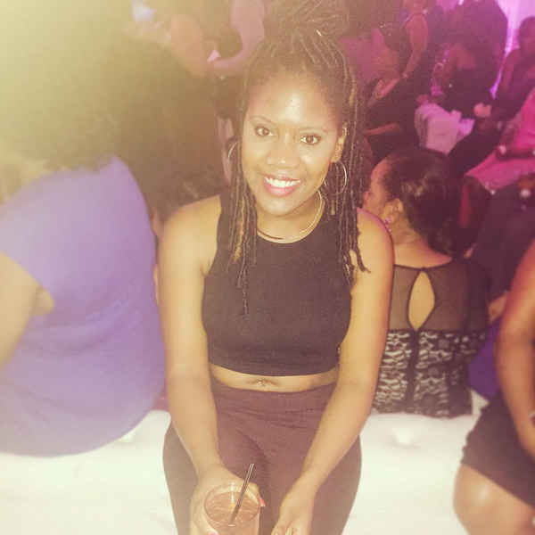 CurlsUnderstood's tweet photo. One benefit of being a @CurlsUnderstood Curly Ambassador? Attending the #designessentials25 event hosted by @ledisi! http://t.co/KOgY2UOrKW
