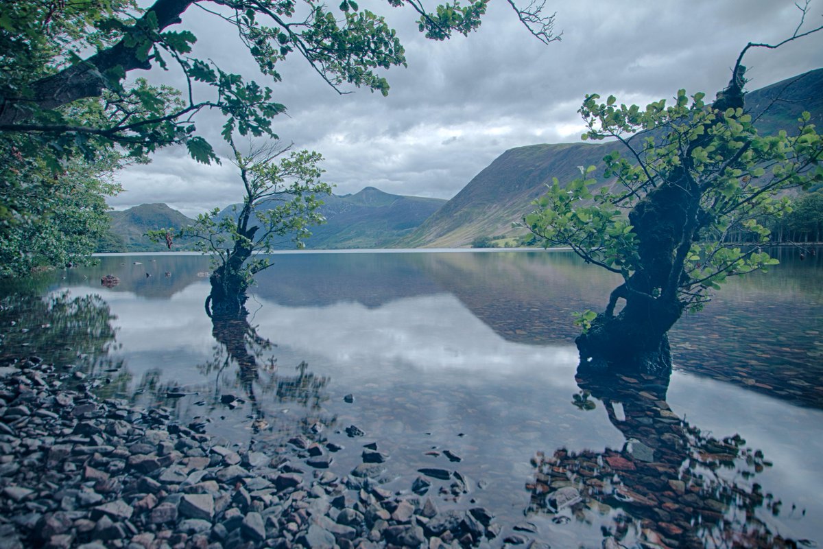 ImagePhotogr's tweet photo. Stunning views across Crummock Water in the Lake District http://t.co/l1S1WOGYhT