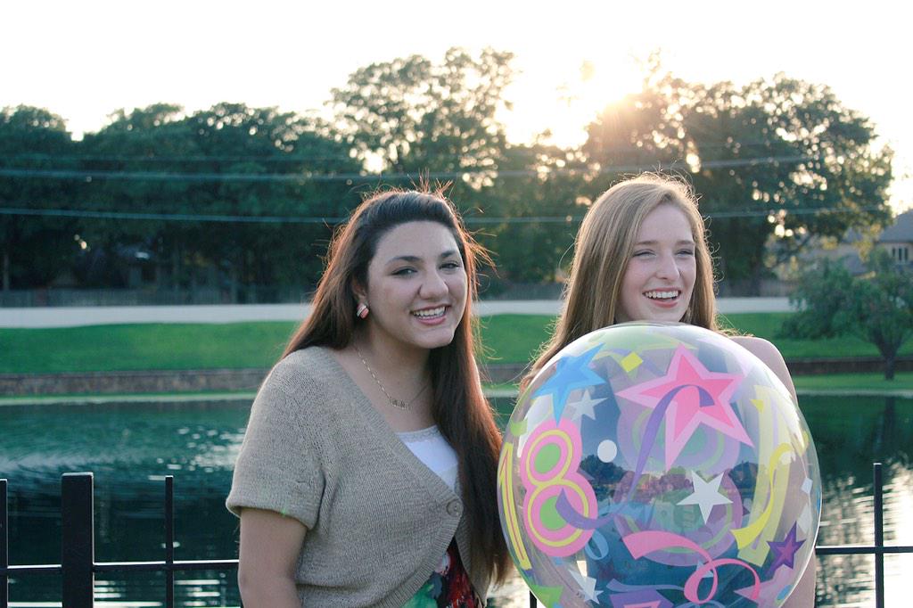 ameraelsayed_'s tweet image. Happy Birthday to my Best Friend  @liz_miller22! Thankful for all the memories we've shared. Gonna miss you so much 💖