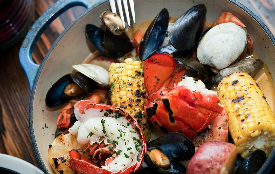 brooklynmag's tweet photo. Eat up: The 5 best end-of-summer food events to put on your calendar http://t.co/52KTzq7jiB http://t.co/oWYR4EoQSW