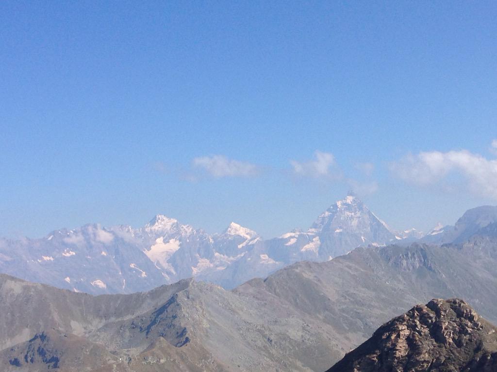 Seri_Bus's tweet photo. Monte Zerbion @ValledAosta @sentieridimonta @Escursionismoit @ILTrekking @ArpaValledAosta @ItaliaEscursion http://t.co/cYGUiBjPL5