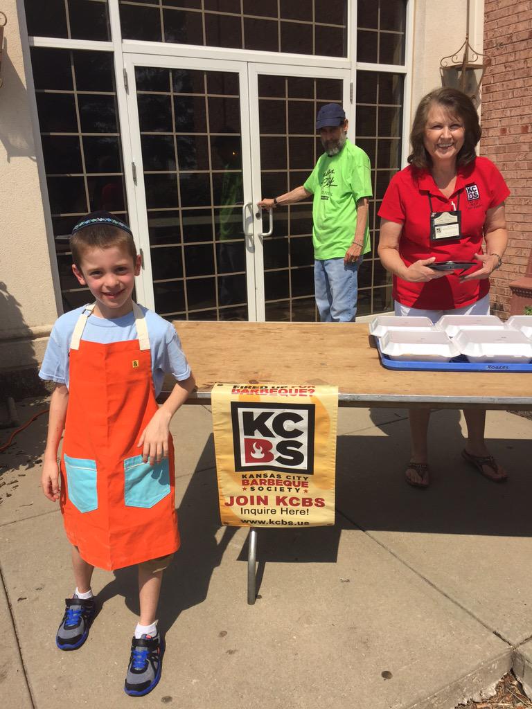 BBQRabbi's tweet photo. My big guy rocking his @hedleybennett after his first @KCBBQSOCIETY #kosher Kids Q  turn in #prouddad #kckbbq http://t.co/I7Vtd7N5u7