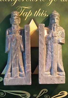 PeacockDragon's tweet photo. Check out these awesome jade bookends
http://t.co/CtAVjt7kyY http://t.co/cxaHruVLQT