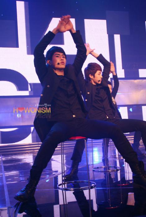 Ifnt_positive's tweet photo. From boy to man real quick http://t.co/H8wAW6CWbP