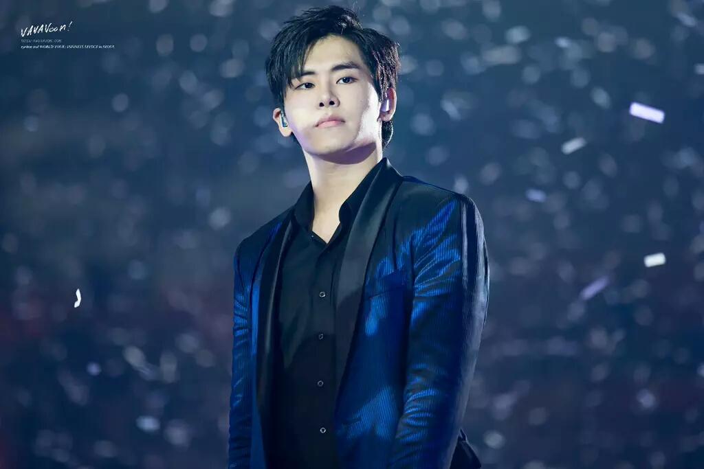 Ifnt_positive's tweet photo. From boy to man real quick http://t.co/H8wAW6CWbP