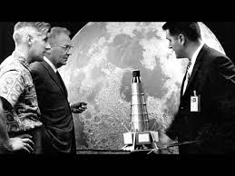 exploreplanets's tweet photo. Our @jasonrdavis discusses the pioneering work of Gerard Kuiper on Arizona Public Media @azpm http://t.co/jabiIWO5bp http://t.co/259Z05wXxx