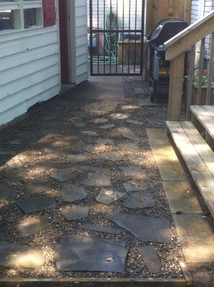 robredbon's tweet image. Pea Gravel walkway