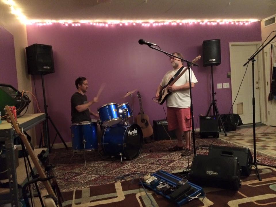 NashGeekJam's tweet photo. Great inagural jam at my new garage music room with @cpound @colin_callahan @_MichaelSparks http://t.co/RwYaK3eBTj