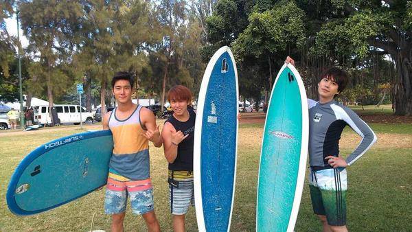 janychina03's tweet photo. SJ ya tienen el premio en sus manos jijijijjiji
#CongratsSuperJunior
#CongratsELF
#SuperJuniorAndELFWinELF http://t.co/657uMbbBwb