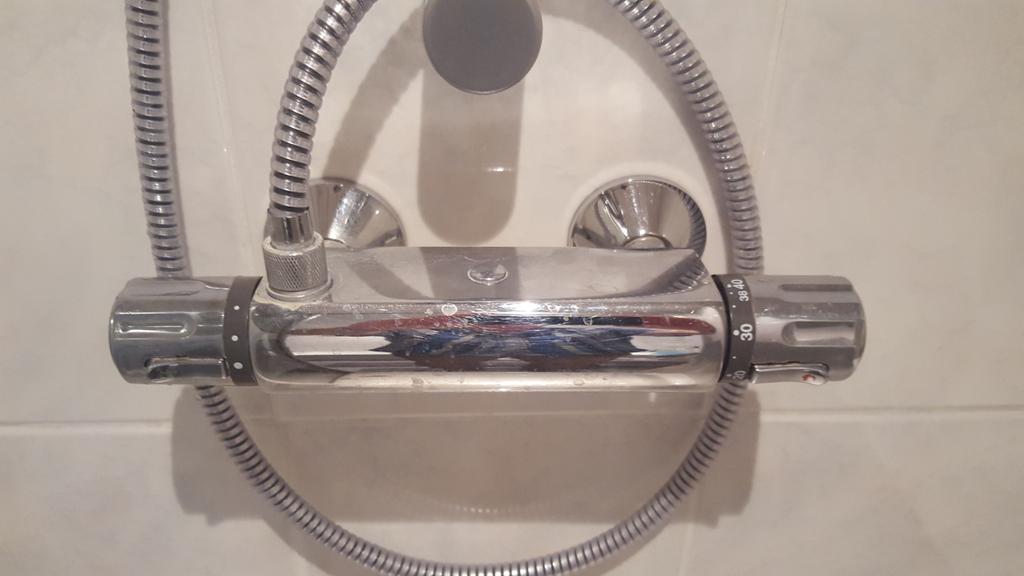 loterij Bedrijfsomschrijving klimaat 31 6 20887501 on Twitter: "Keb een probleem met mijn grohe thermostaatkraan.  Die lekt. Weet niet hoe te demonteren. Wie kan me helpen? @grohe  http://t.co/GKUO11Y5cF" / Twitter