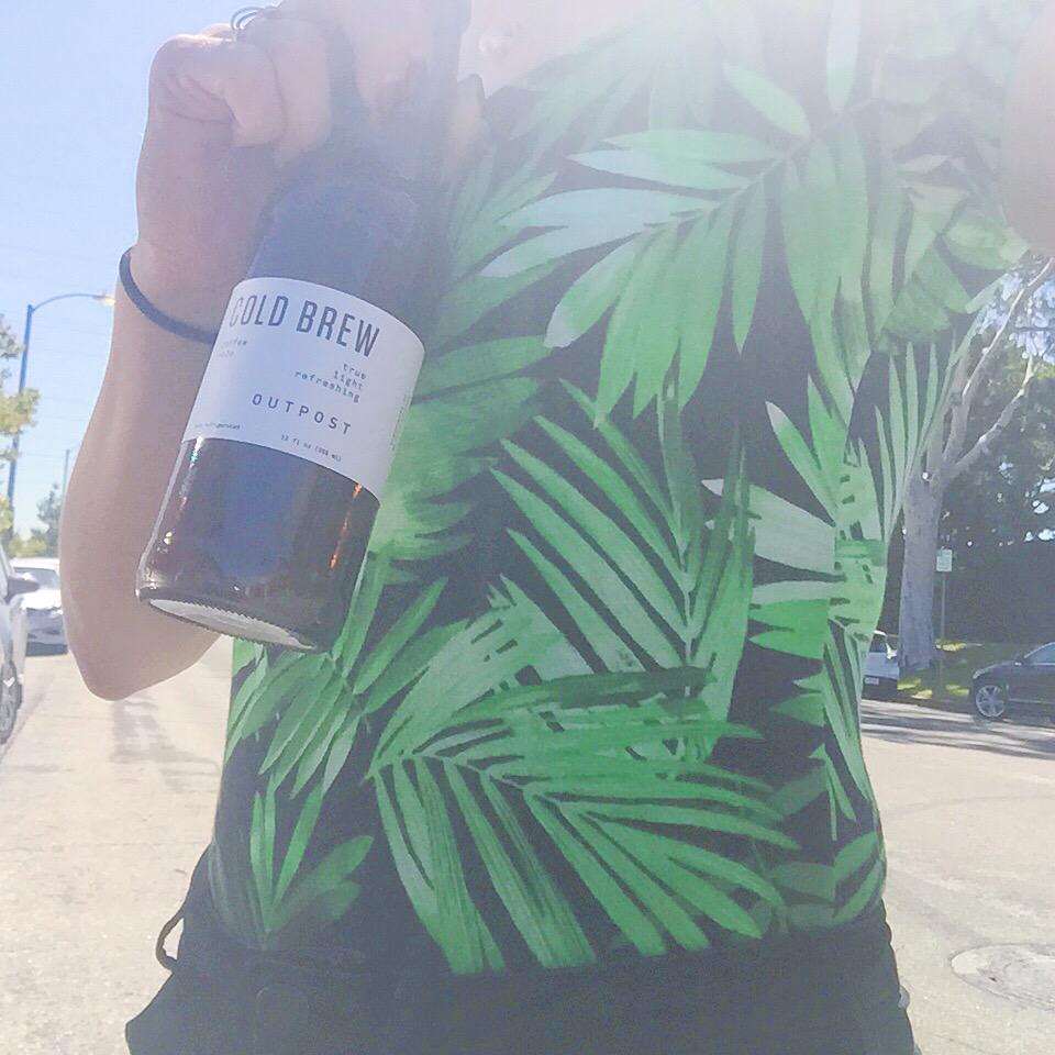 coffeeoutpost's tweet photo. Still on sale @gelsonsmarkets - ALL LOCATIONS link 🔗 in bio for locations. Stock up for this HEAT! 🌴🔥 http://t.co/86hAbHOGIQ