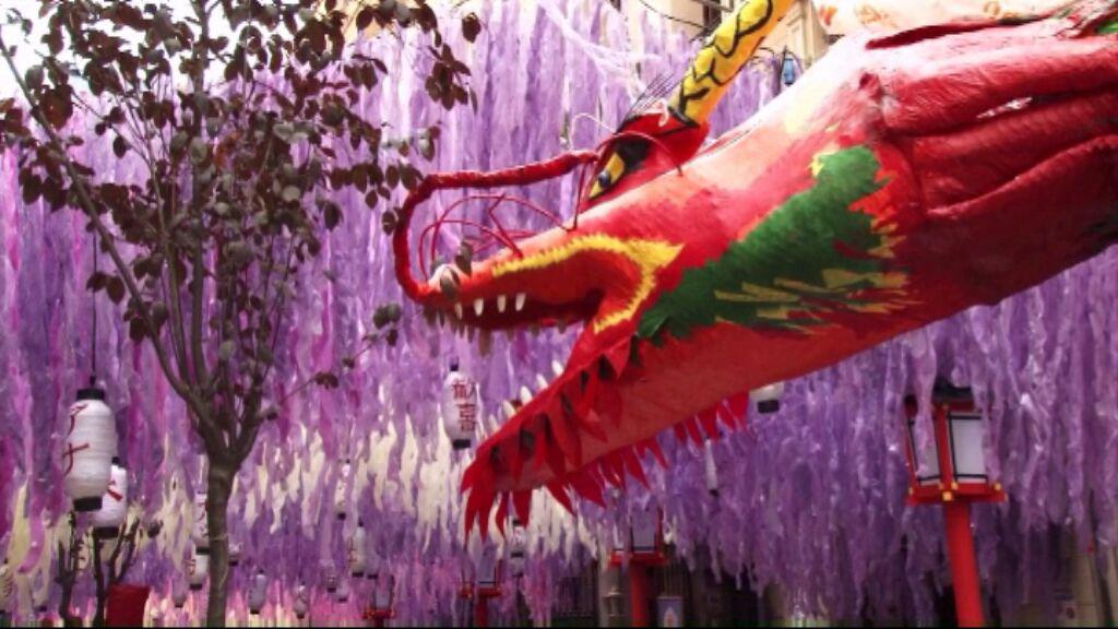 3CatInfo's tweet photo. El carrer Verdi es torna a imposar a la Festa Major de Gràcia
http://t.co/MB6qUhZKSb http://t.co/DaZoNEqLiU