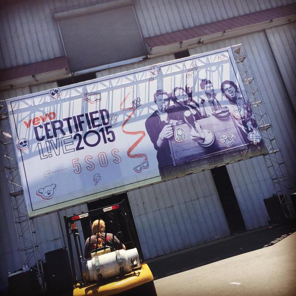 5SOS's tweet image. today !! @Vevo #CertifiedLive