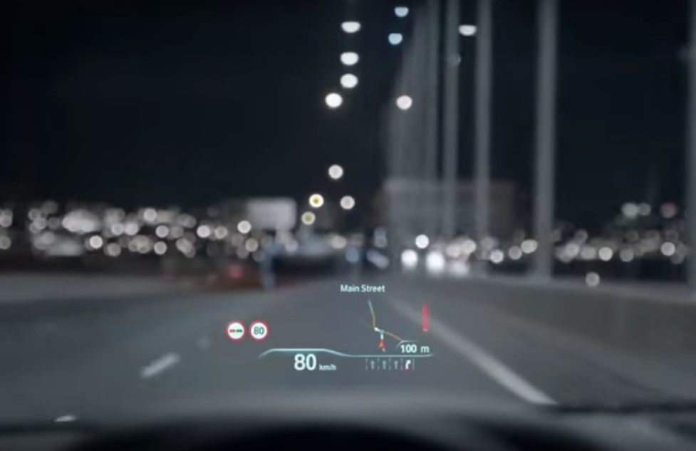 ForbesTech's tweet photo. Is Apple working on a futuristic head-up display for cars? http://t.co/VDfqMZUdGq http://t.co/bRFjXqsmBx