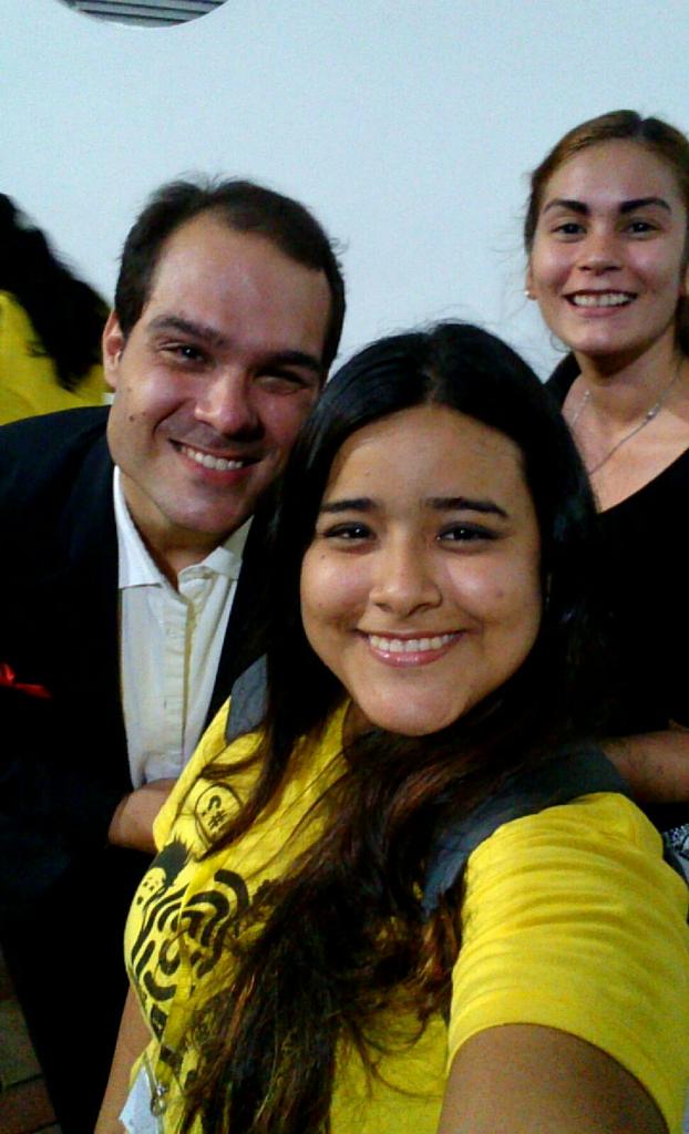 SContrerasB's tweet photo. Jajaja gracias!
Son lo máximo
"@emigregor: Tarde pero ahí va... Fue un gusto conocer un facilitador tan cool #SWYGYE http://t.co/uXofTPIXuS"