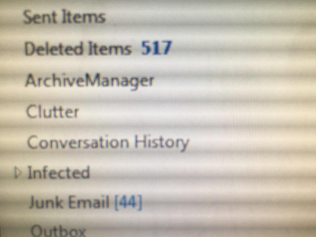 TanyaRiveraOn2's tweet image. Deleted 517 emails and have hundreds more to go. #vacationproblems