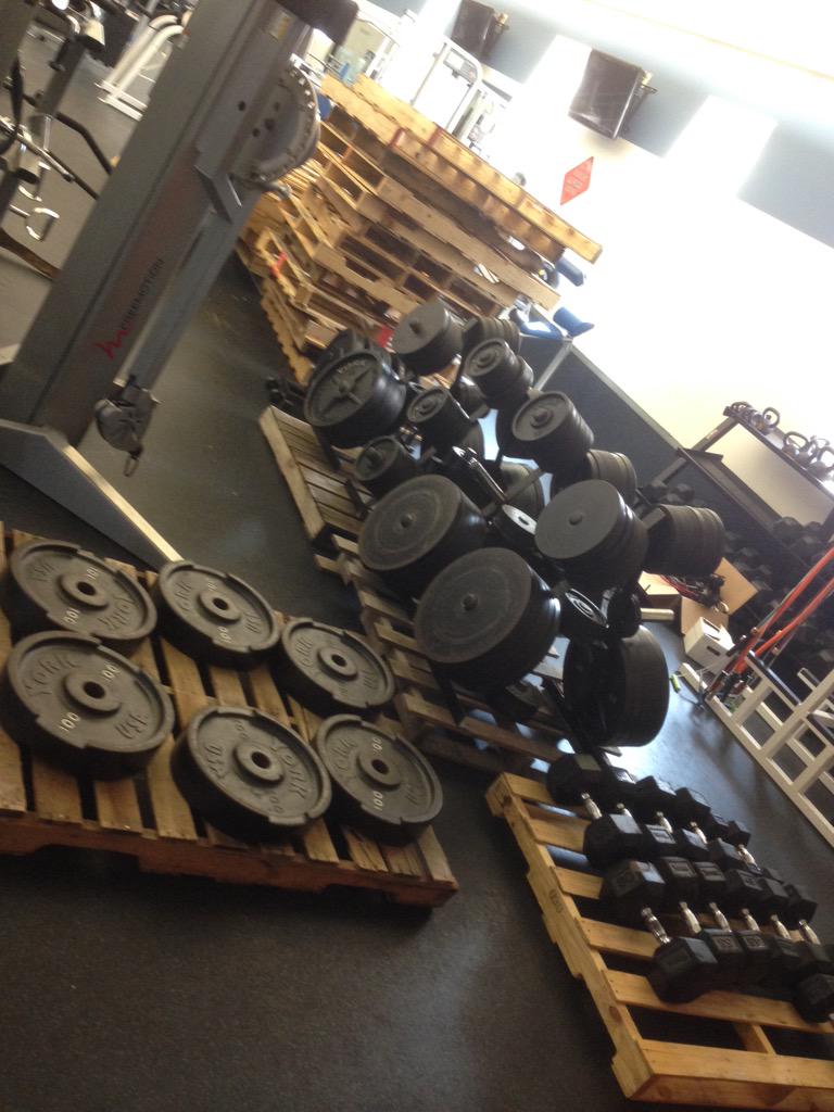 WorkZoneFitness's tweet photo. Part of today's progress. #WZFisMoving http://t.co/BGPEdrkvoz