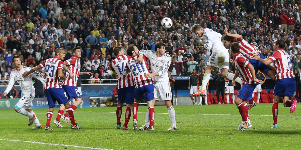 Casemiro's tweet photo. Este salto pegó para siempre el escudo del Madrid a tu pecho... Feliz por ti Capitán! Siempre madridista!! http://t.co/zriRYWbtOu