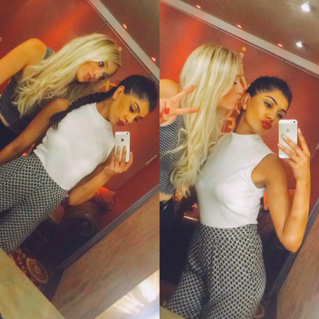 xChloexTaylorx's tweet photo. Saturday Night 👭🍷🎉 @TillieChitta http://t.co/XQLvFujST9