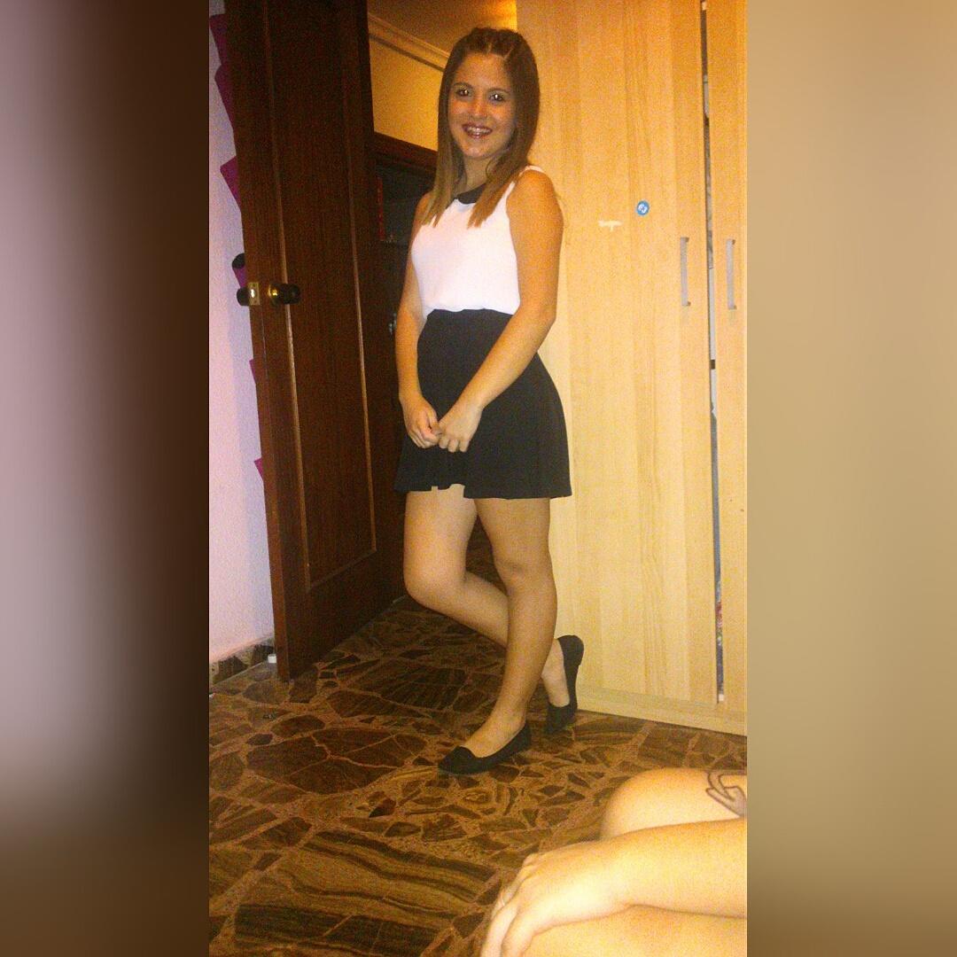 Fortunerica's tweet photo. Caminando por calles desconocidas. 🎑 #Fiestas'15 http://t.co/PRz5QJAGKH