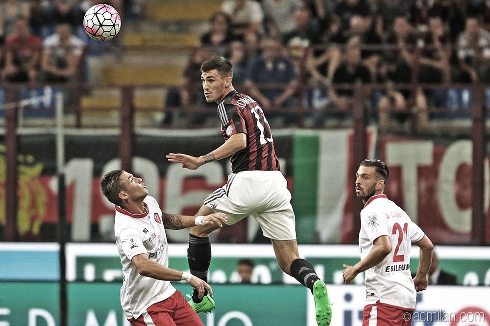 AC Milan tweet media