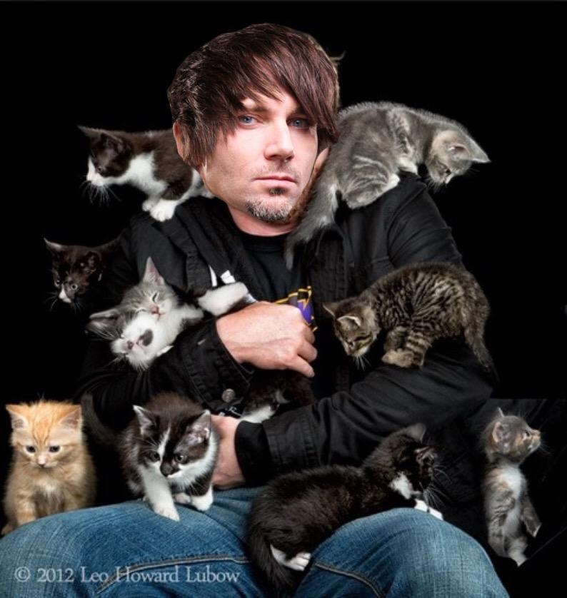 BMScasts's tweet image. Me and @BMS_Billy Still got some friends over.... #meow
