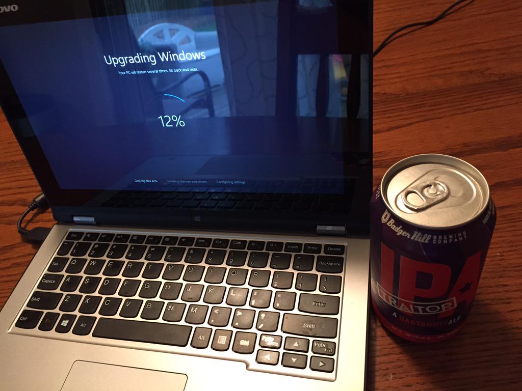 BadgerHillBeer's tweet photo. This is gonna be a while, isn't it @Windows? #weneedabeer #traitoripa #MNCraftBeer #badgerhill http://t.co/JOvqk8MlRP