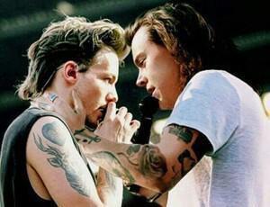 louisrpgcrui's tweet image. @harryrpgctrl 😍😘😭😘😍