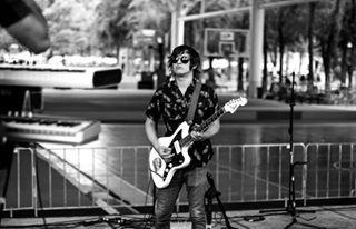SiddharthaGDl's tweet photo. Una del jueves pasado en la presentación de #WelcomTec @IamSiddhartha
Foto: @diegoguillen90 http://t.co/sUWQCUGqK8