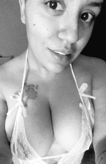 #selfie #lingerie #followme don't forget about the new galleries!! http://t.co/gTye84YgJN http://t.c<a href="/tag/selfie"class="tags">#selfie</a><a href="/tag/lingerie"class="tags">#lingerie</a><a href="/tag/followme"class="tags">#followme</a>