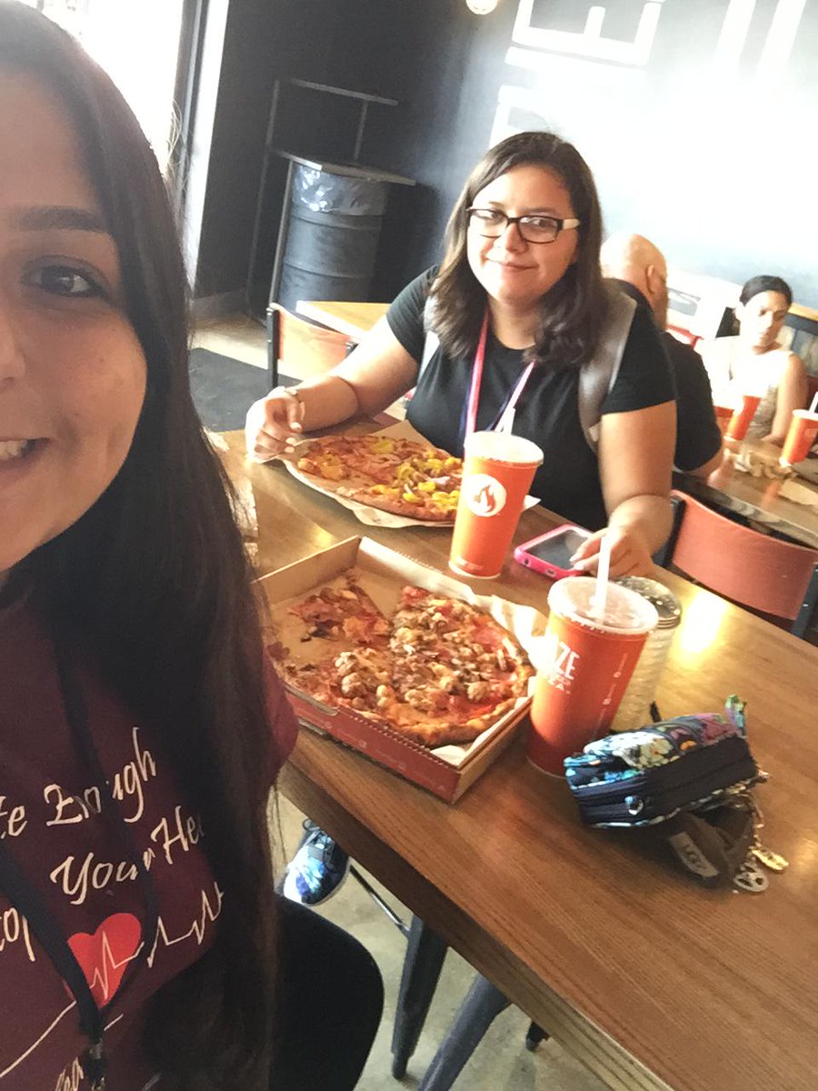 josie_guzman's tweet photo. #UCOL8 #imajaguar #iupuibridge http://t.co/nsrsfLI9YN