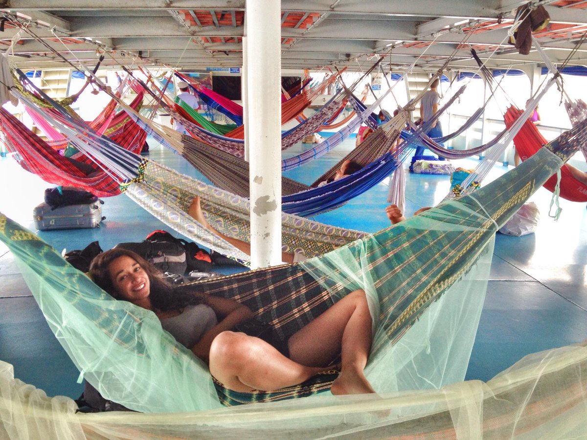 A_unGeek's tweet photo. El viaje en barco durmiendo tres días en hamacas, en el post de @camidasilva ---> http://t.co/cZ1aN9d7zV http://t.co/QkF31W7ygX