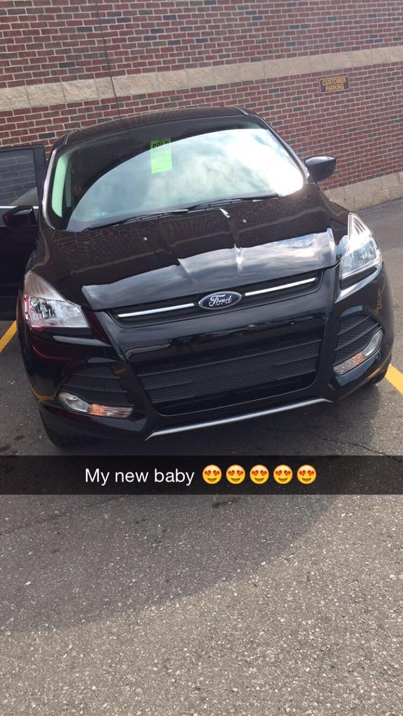 danip2014's tweet photo. Because one social media wasn't enough.The Dani P Mobile 2.0 😊😊 #2016Escape http://t.co/miclM3AwEy