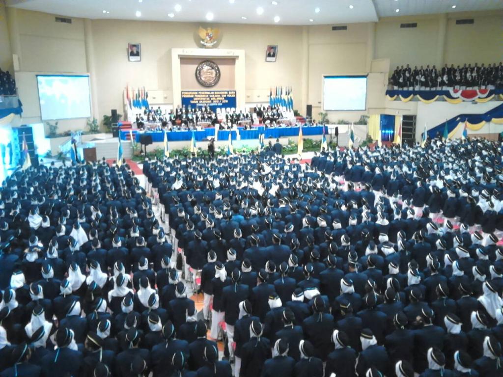 AmertaUnair's tweet photo. Selamat Bergabung MAHASISWA UNIVERSITAS AIRLANGGA 2015 menjadi keluarga besar civitas akademika UNIVERSITAS AIRLANGGA http://t.co/xX31muJ0pD